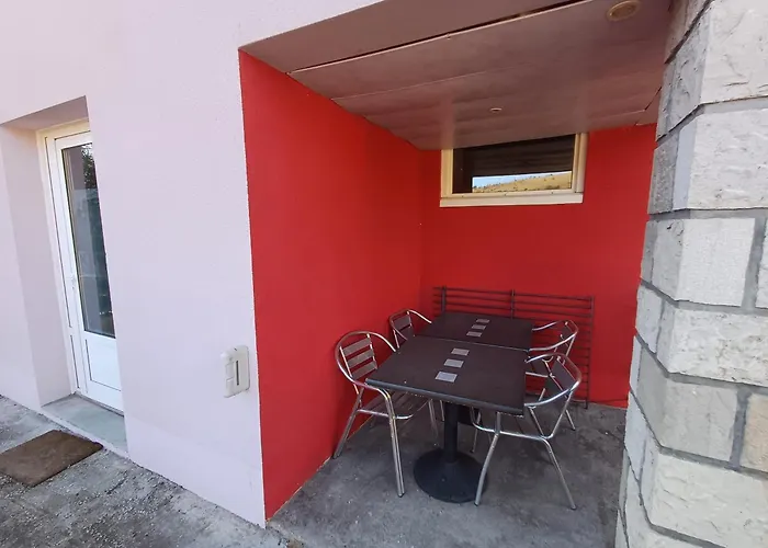 בית נופש Chez Jade Et Zoe Onet-le-Chateau